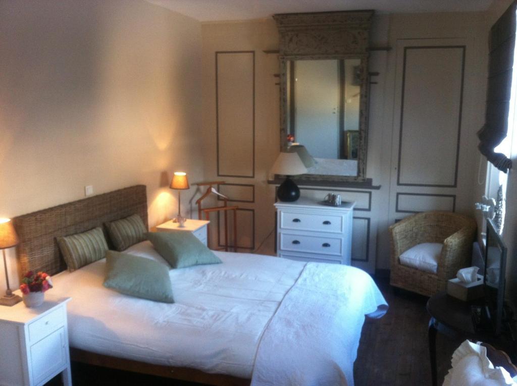ル・クロトワ オー ミル ドゥーサー Bed & Breakfast 部屋 写真