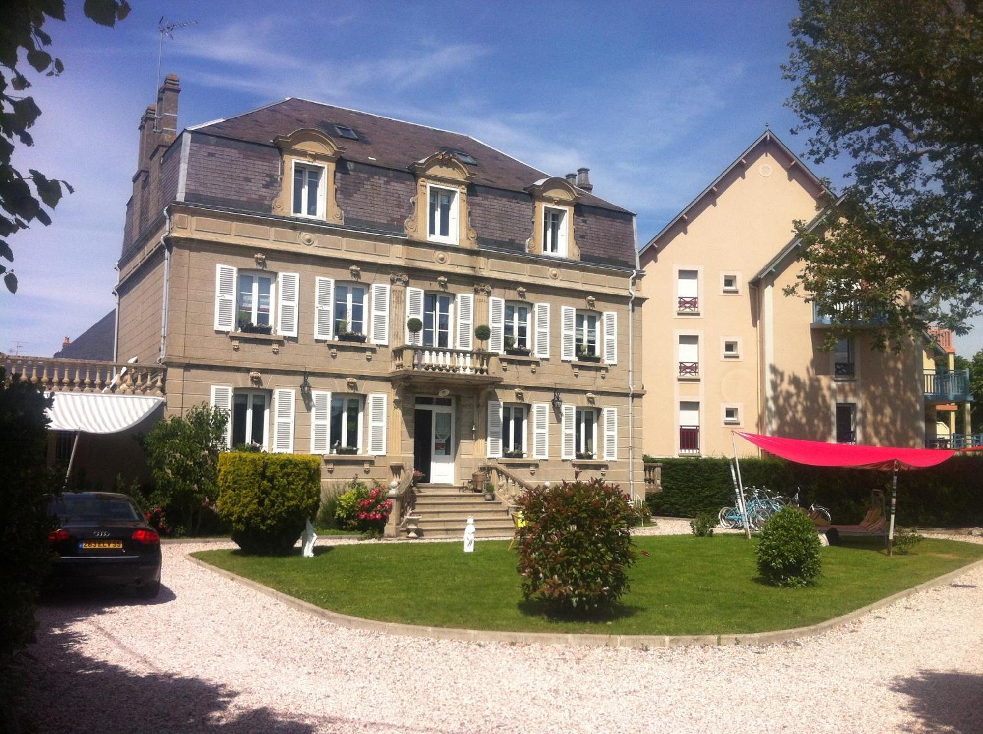 ル・クロトワ オー ミル ドゥーサー Bed & Breakfast エクステリア 写真