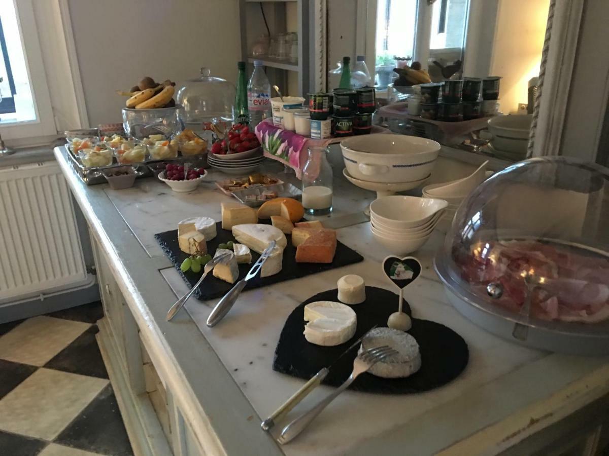 ル・クロトワ オー ミル ドゥーサー Bed & Breakfast エクステリア 写真